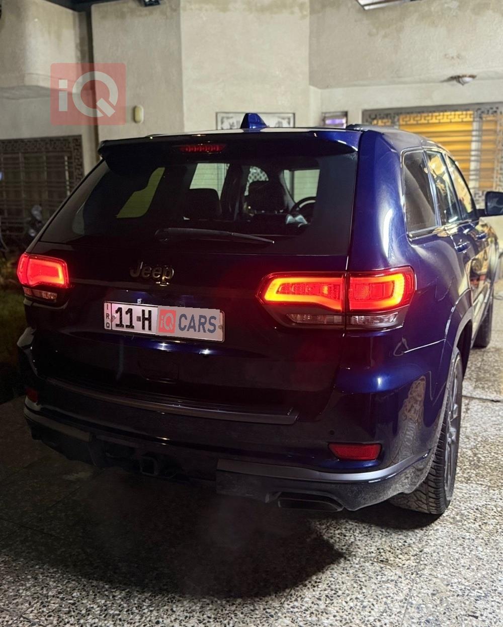 جیپ گراند شیرۆکی